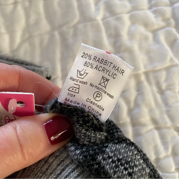 NWT Nordstrom Bari Lynn Leopard Print Knit Fingerless Gloves - Picture 8 of 9